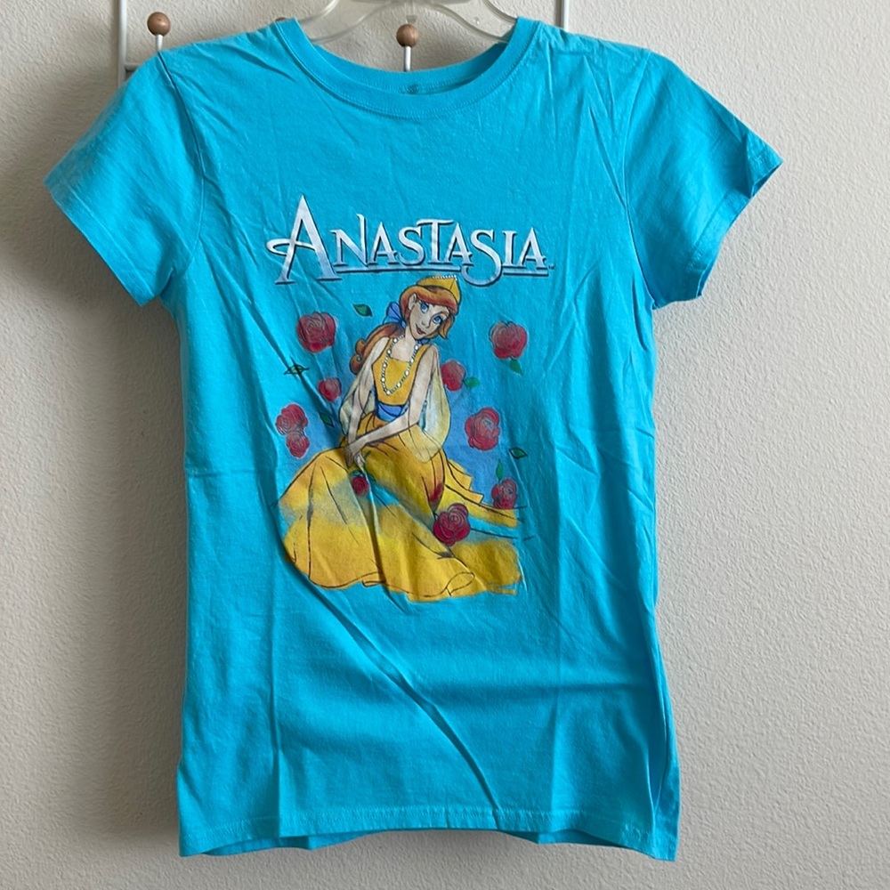 Anastasia graphic shirt